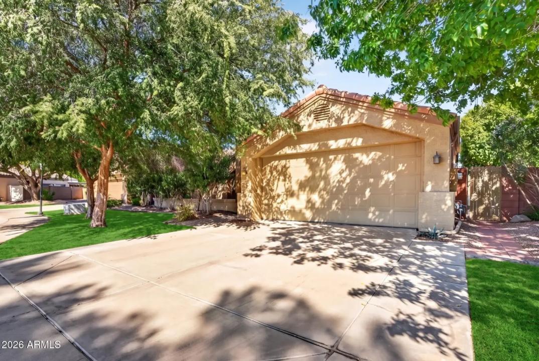 Real Estate Picture 2