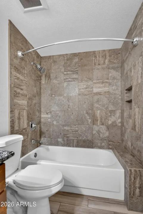 Real Estate Picture 39