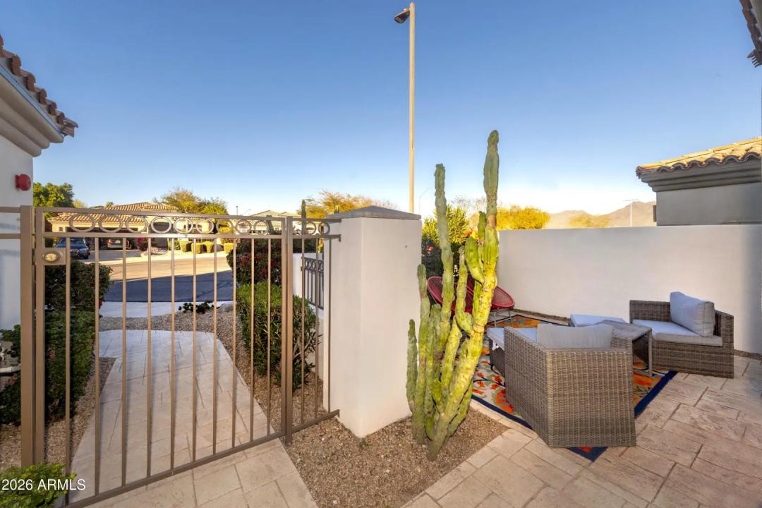 Real Estate Picture 6