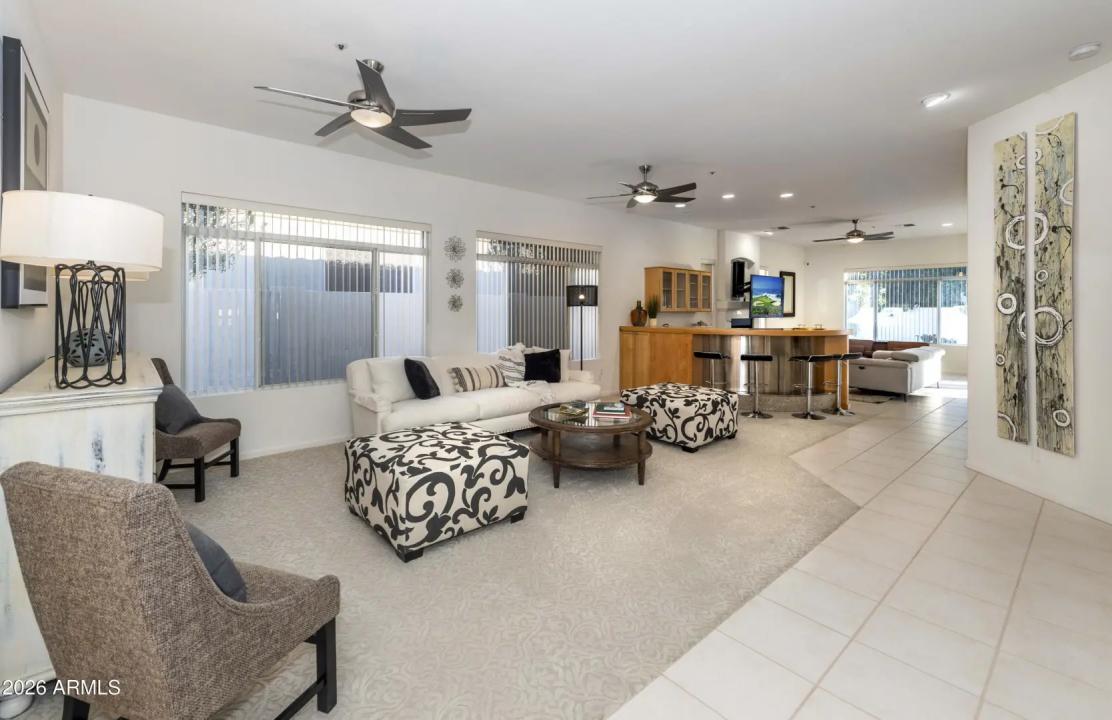 Real Estate Picture 11