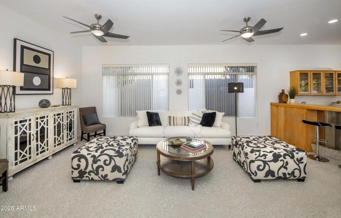 Real Estate Picture 14