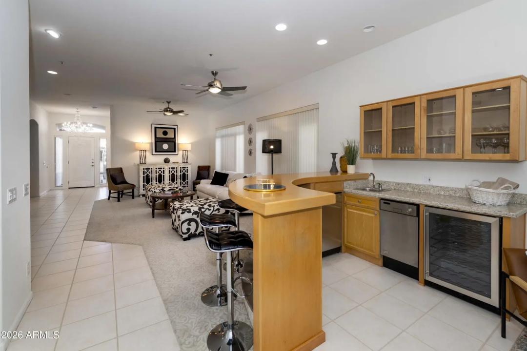 Real Estate Picture 16