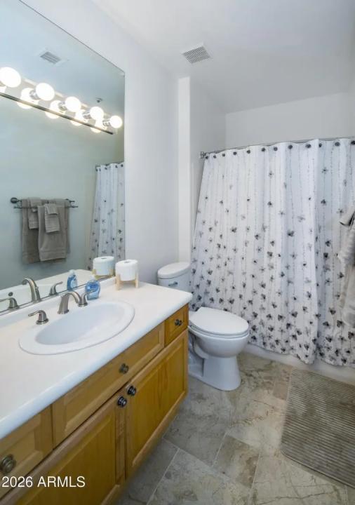 Real Estate Picture 23