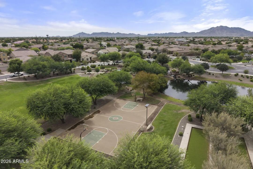 Real Estate Picture 61