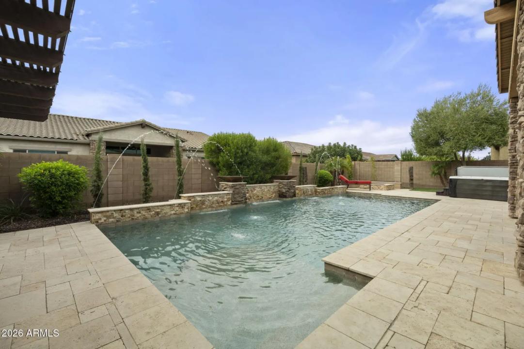 Real Estate Picture 41