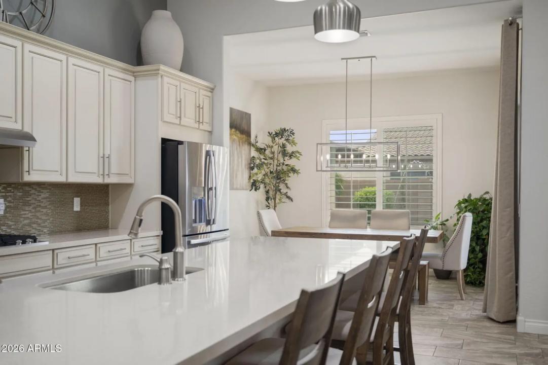 Real Estate Picture 17