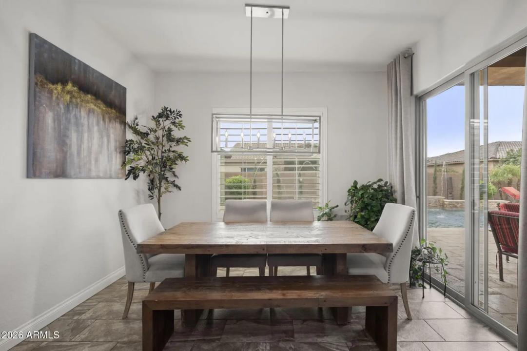 Real Estate Picture 18