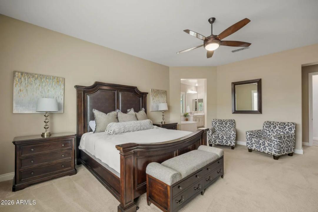 Real Estate Picture 24