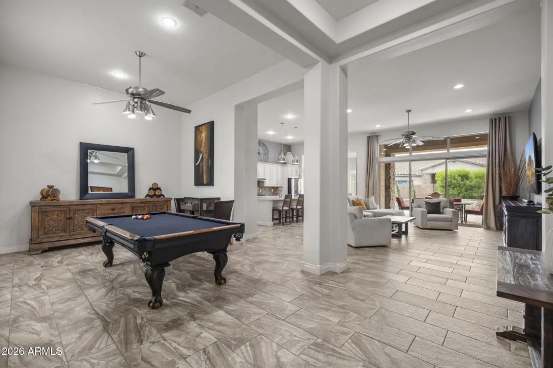 Real Estate Picture 10