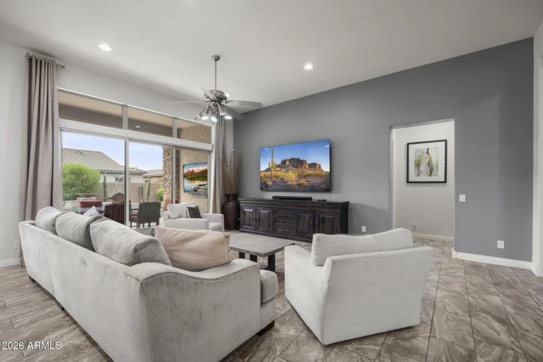 Real Estate Picture 21