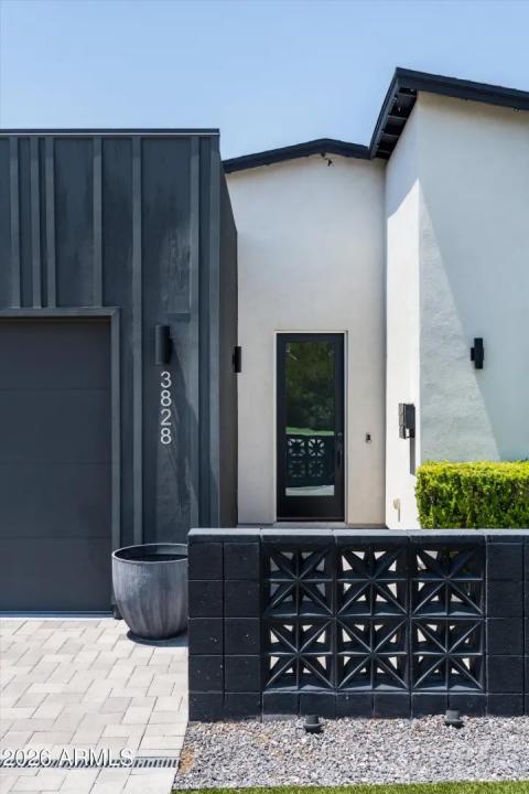 Real Estate Picture 4