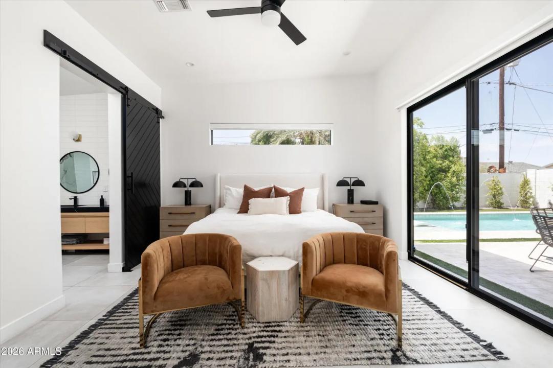 Real Estate Picture 18