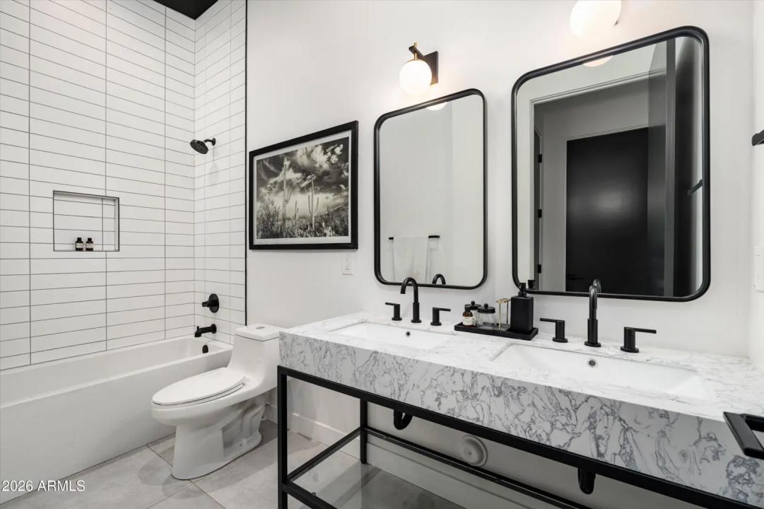 Real Estate Picture 25
