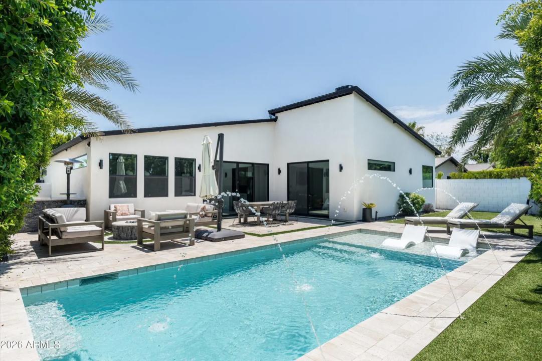 Real Estate Picture 29