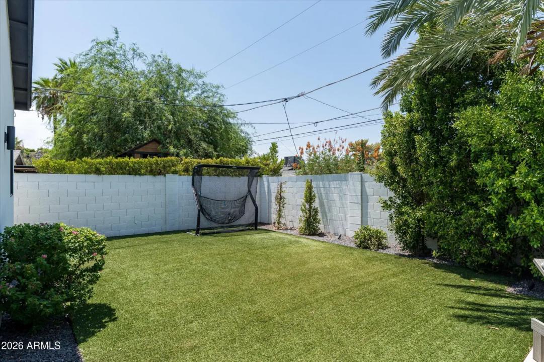 Real Estate Picture 34
