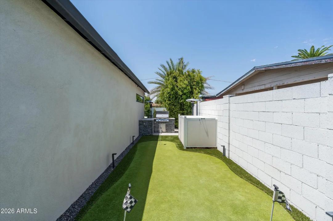 Real Estate Picture 35