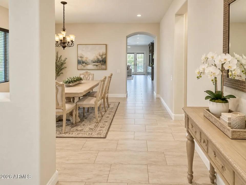 Real Estate Picture 3
