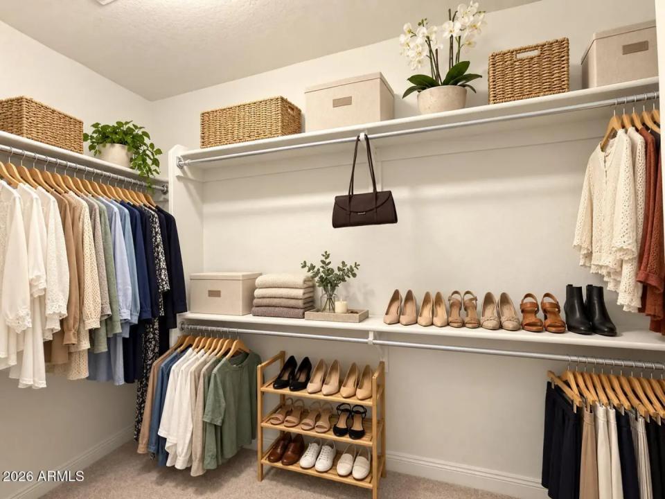 Real Estate Picture 11