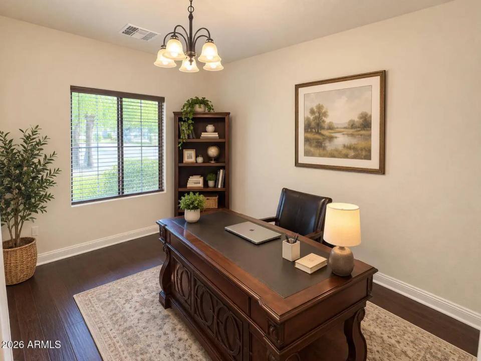 Real Estate Picture 16