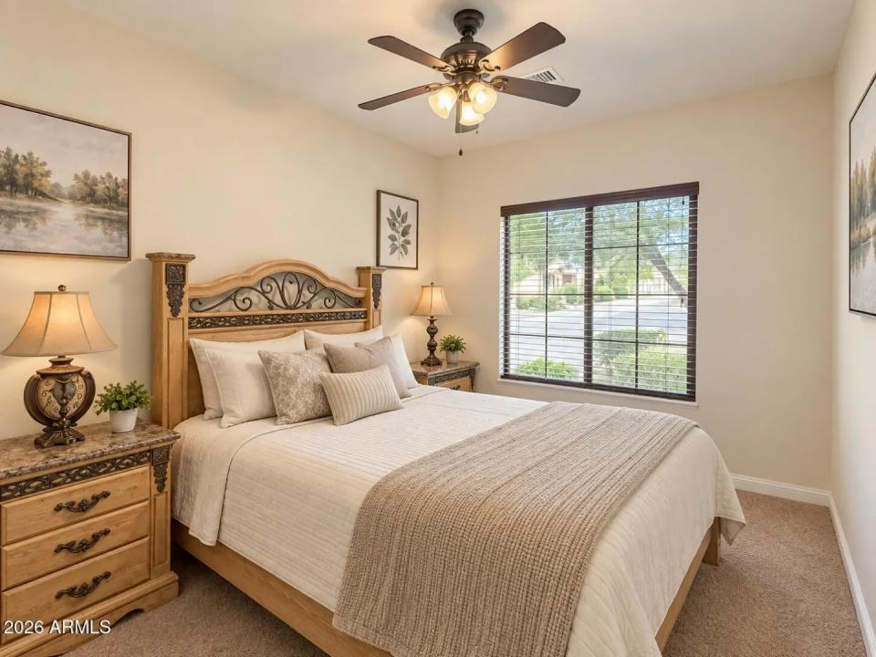 Real Estate Picture 12