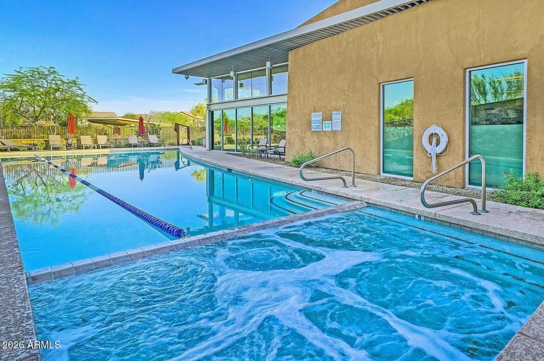Real Estate Picture 23