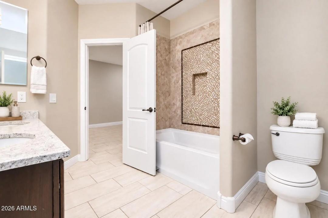 Real Estate Picture 15
