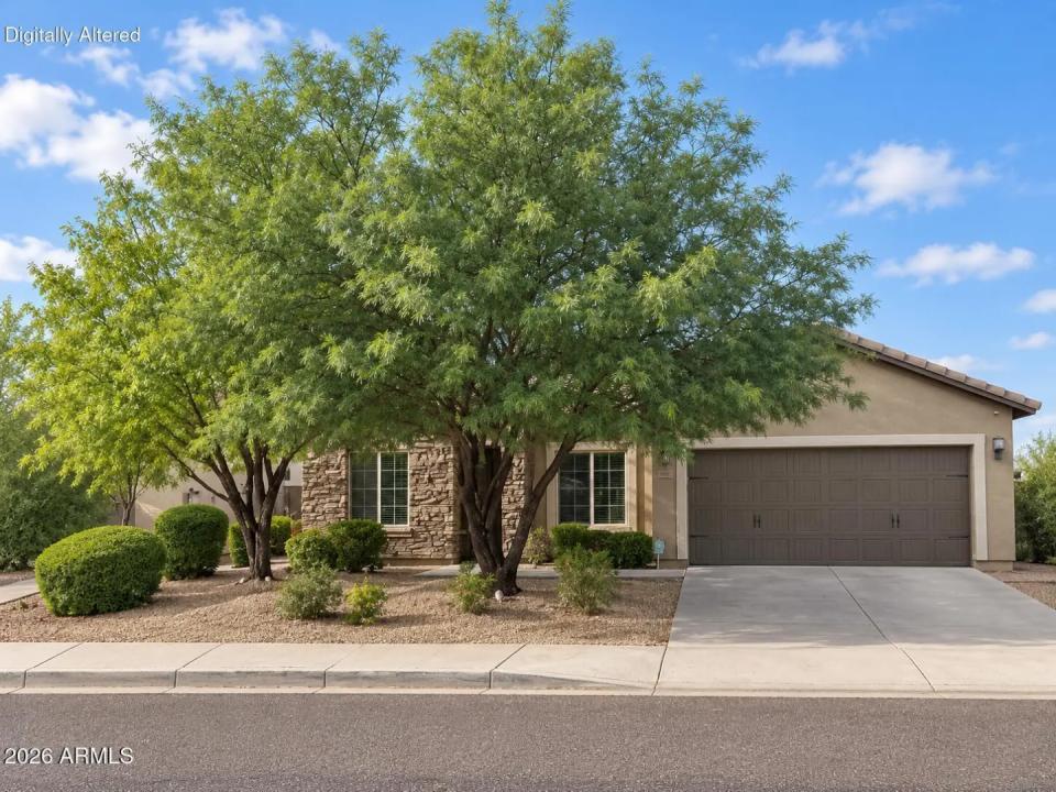 Real Estate Picture 2