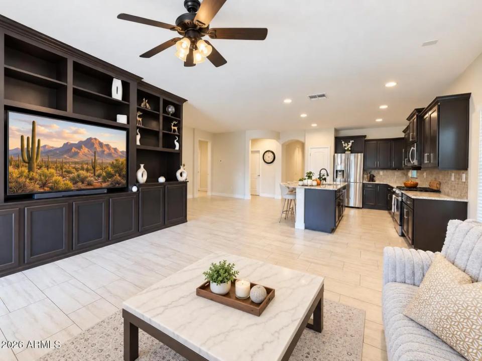 3755 E Zachary Drive Phoenix AZ 85050 Picture 8.
