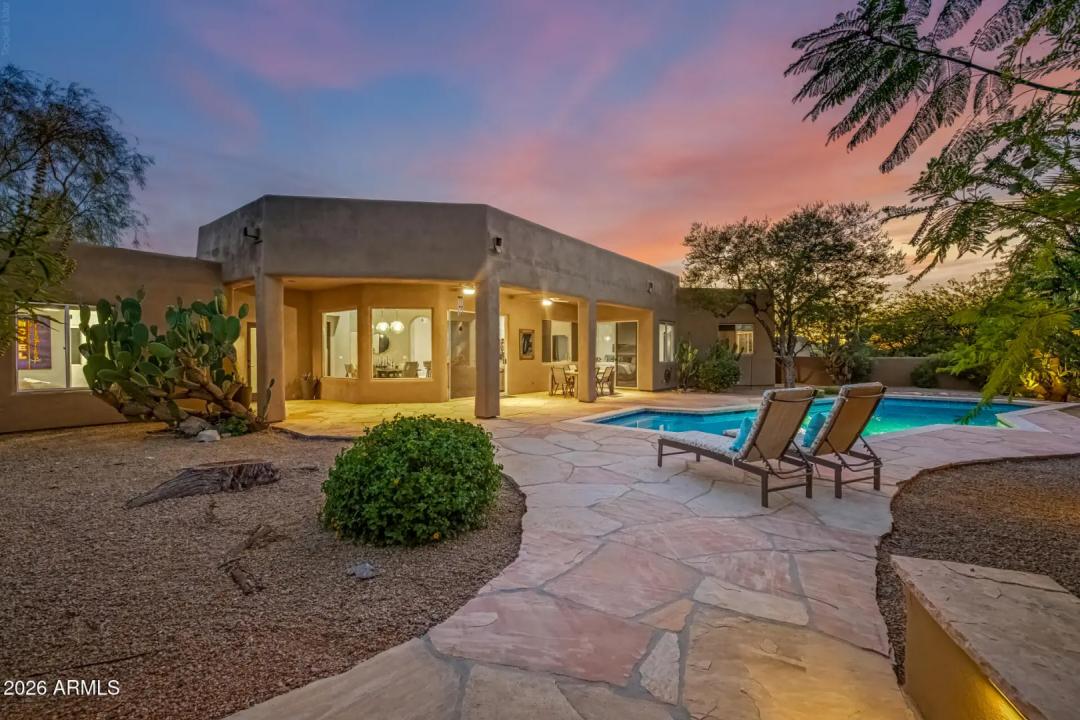 Real Estate Picture 9