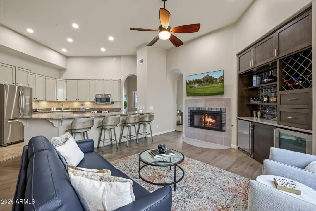 Real Estate Picture 6