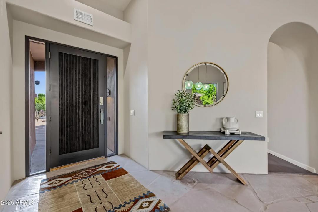 Real Estate Picture 24