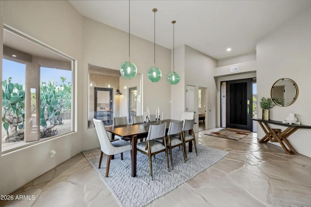 Real Estate Picture 13