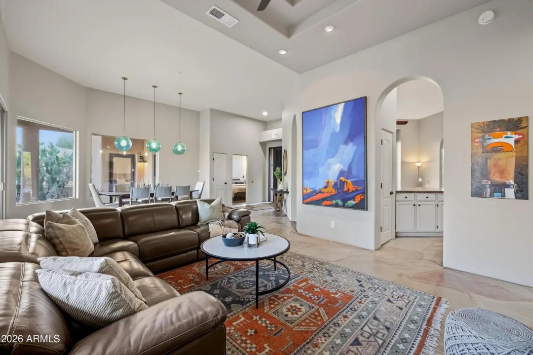 Real Estate Picture 23