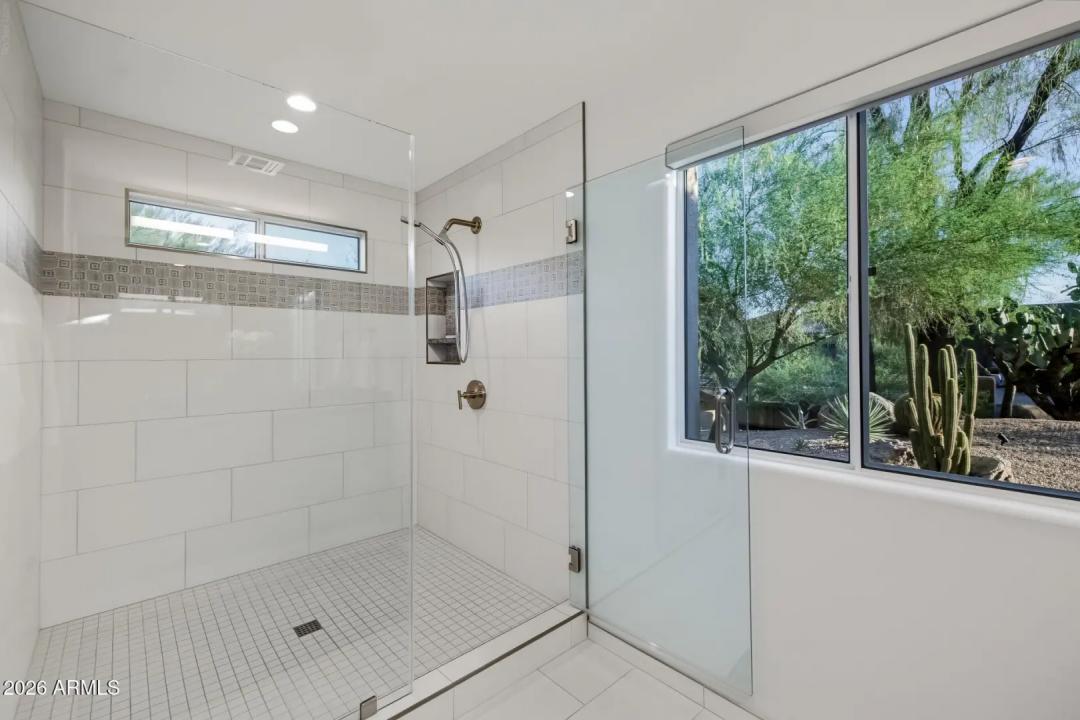 Real Estate Picture 46