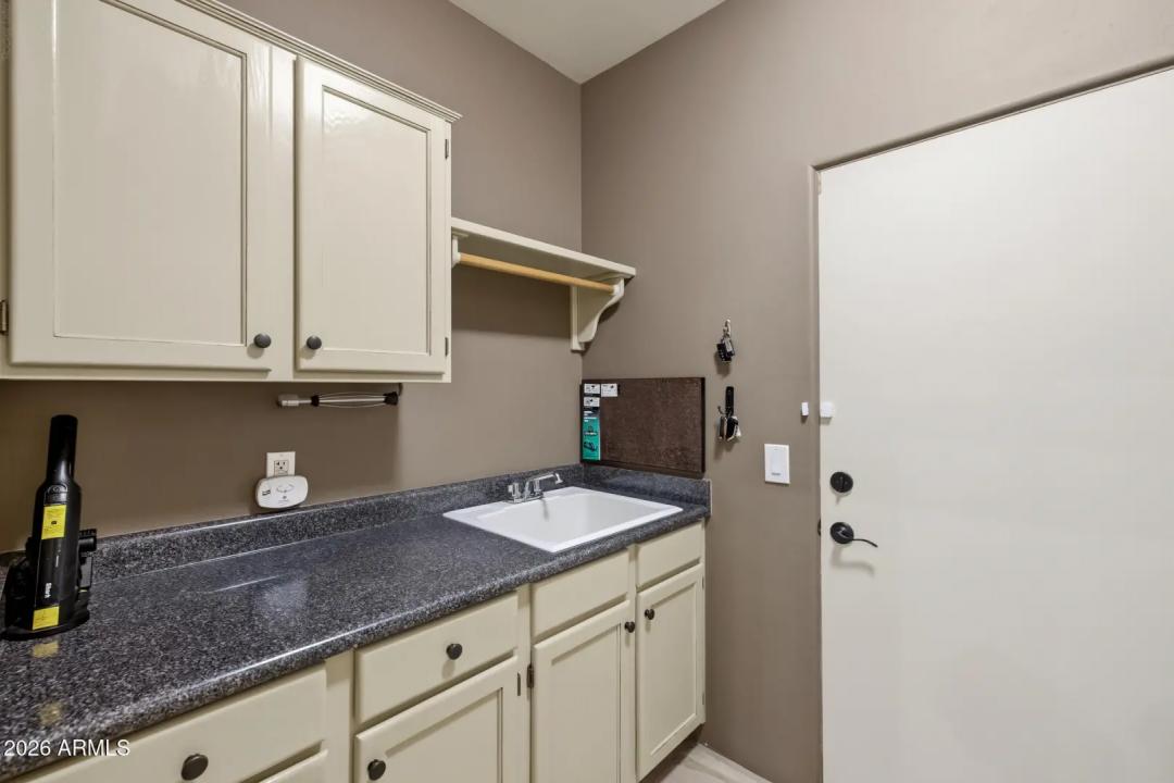 Real Estate Picture 53