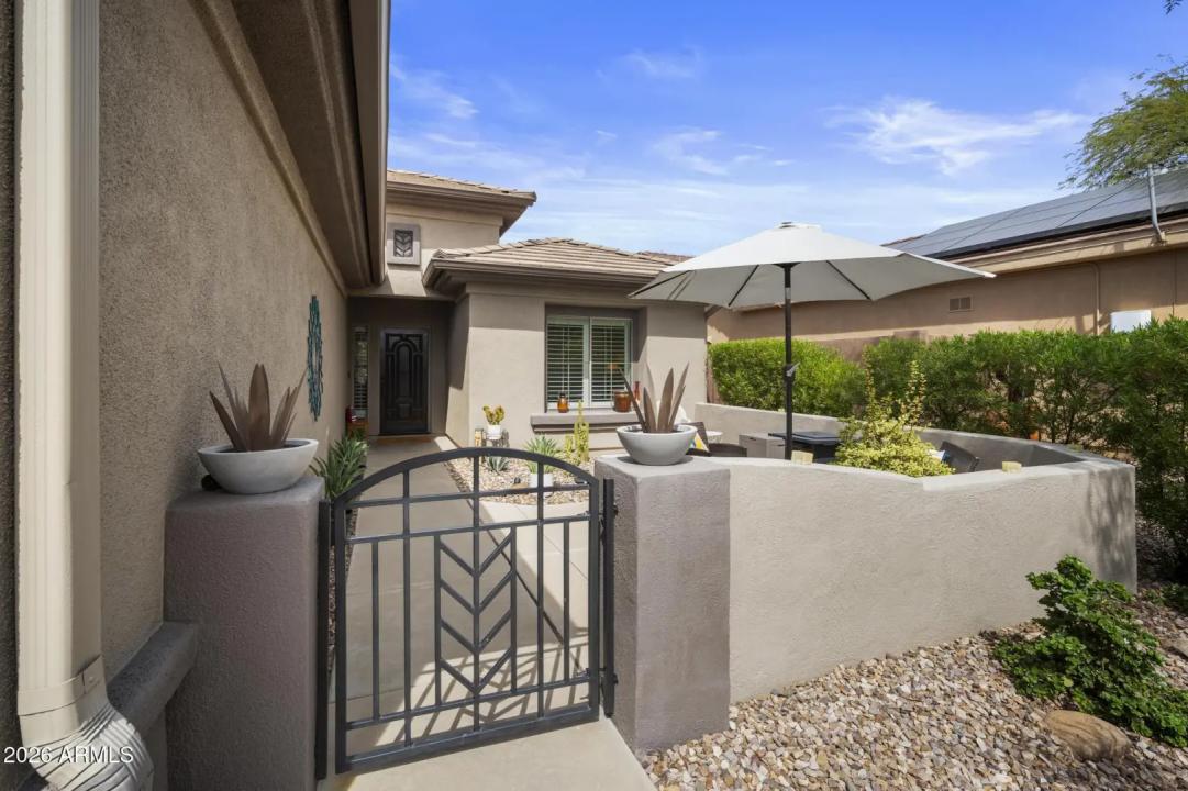Real Estate Picture 5