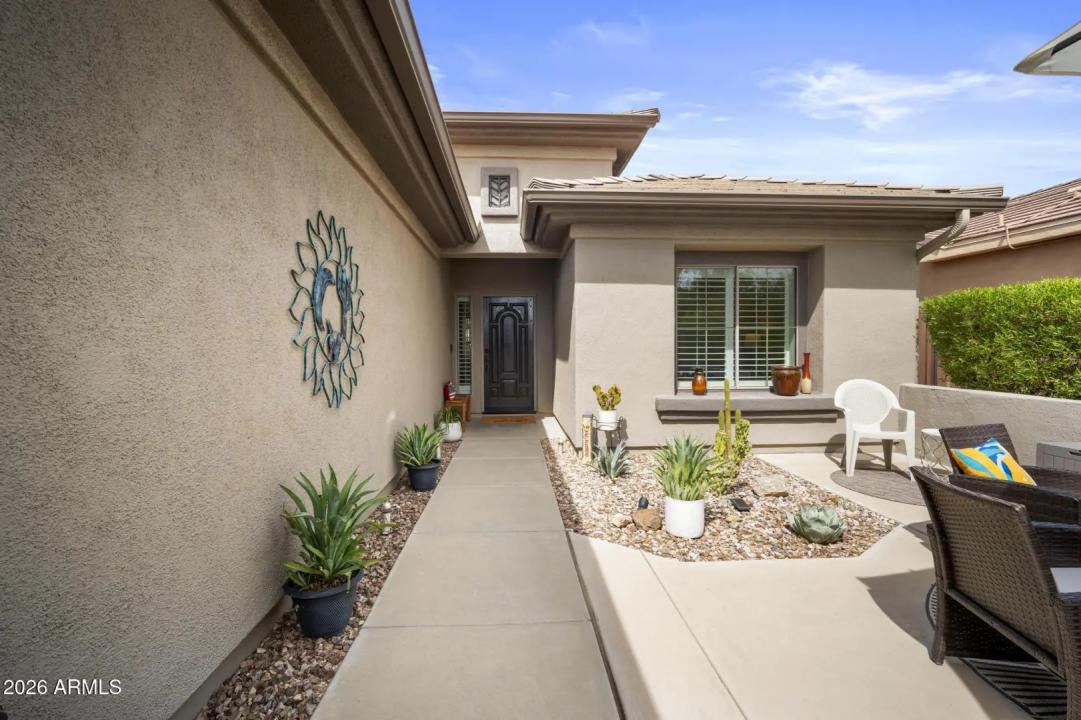 Real Estate Picture 8