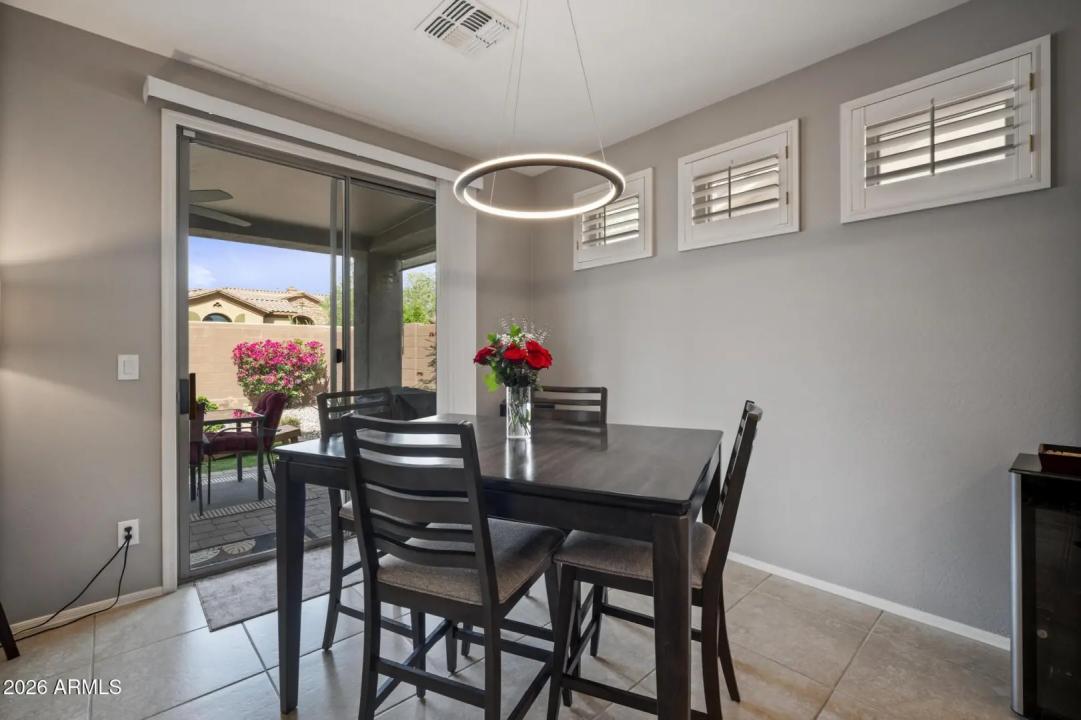 Real Estate Picture 15