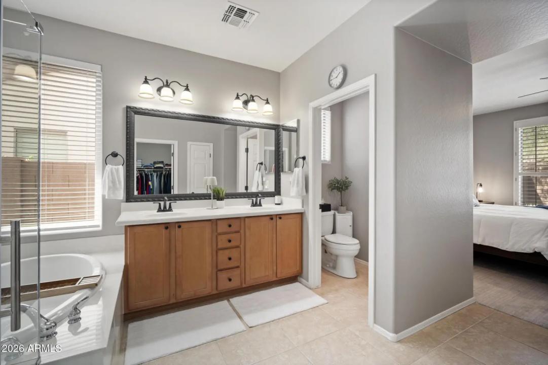Real Estate Picture 27