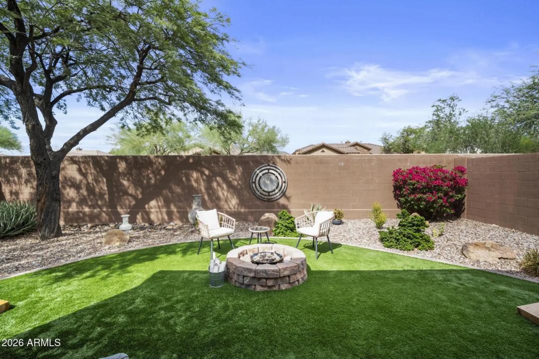 Real Estate Picture 37