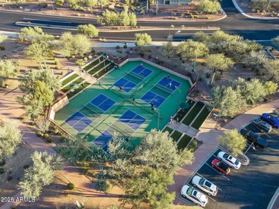 Real Estate Picture 53