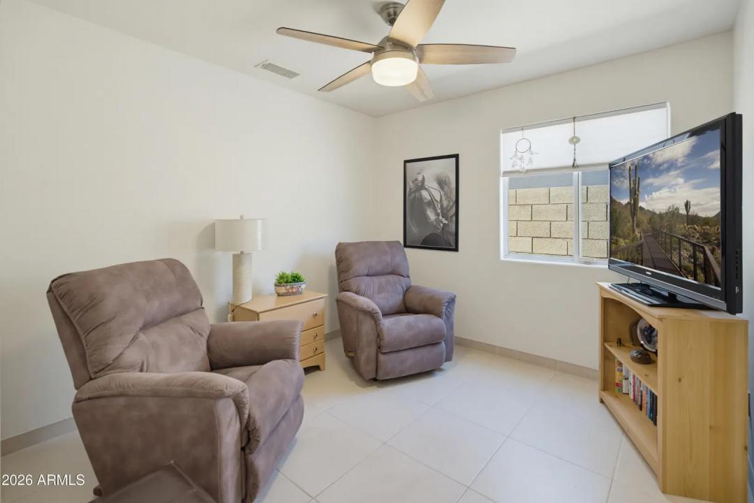 Real Estate Picture 17
