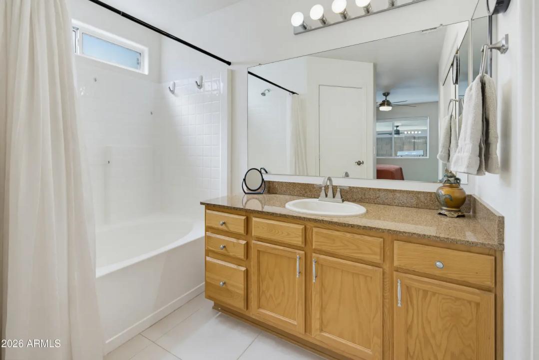 Real Estate Picture 13