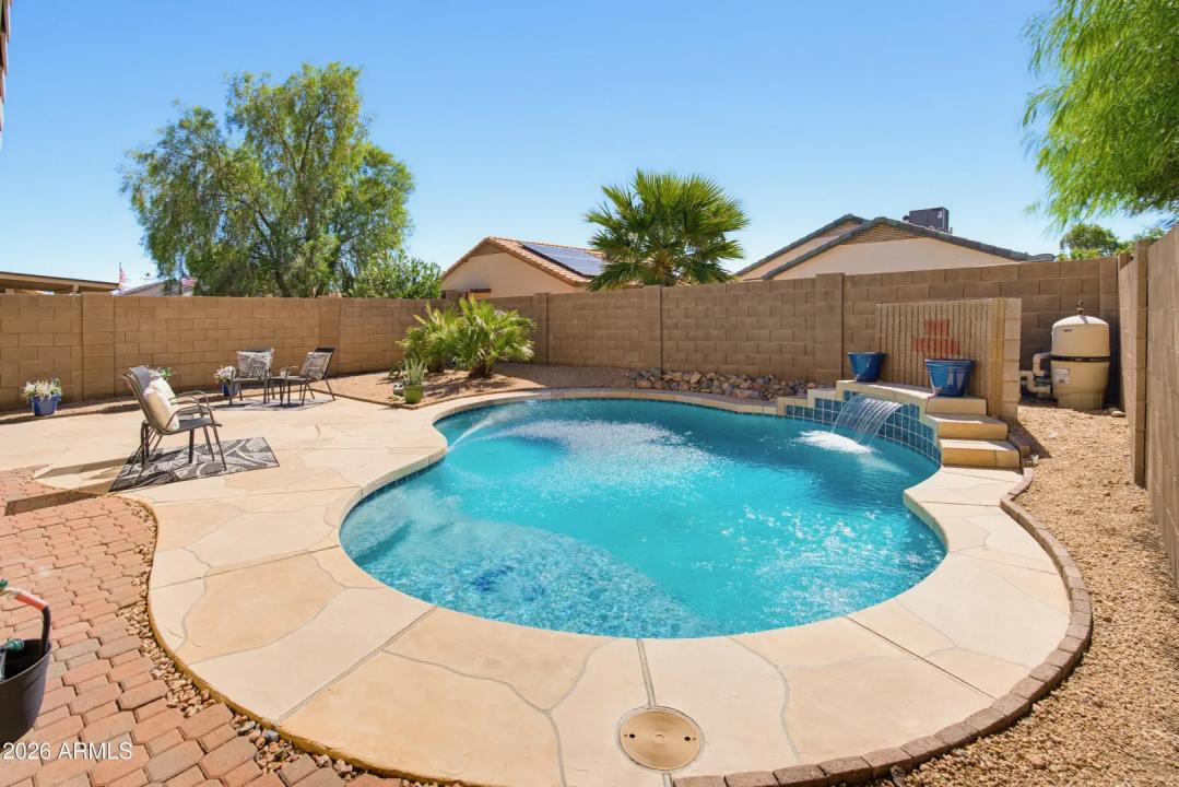 Real Estate Picture 21