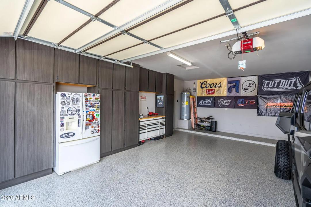 Real Estate Picture 3