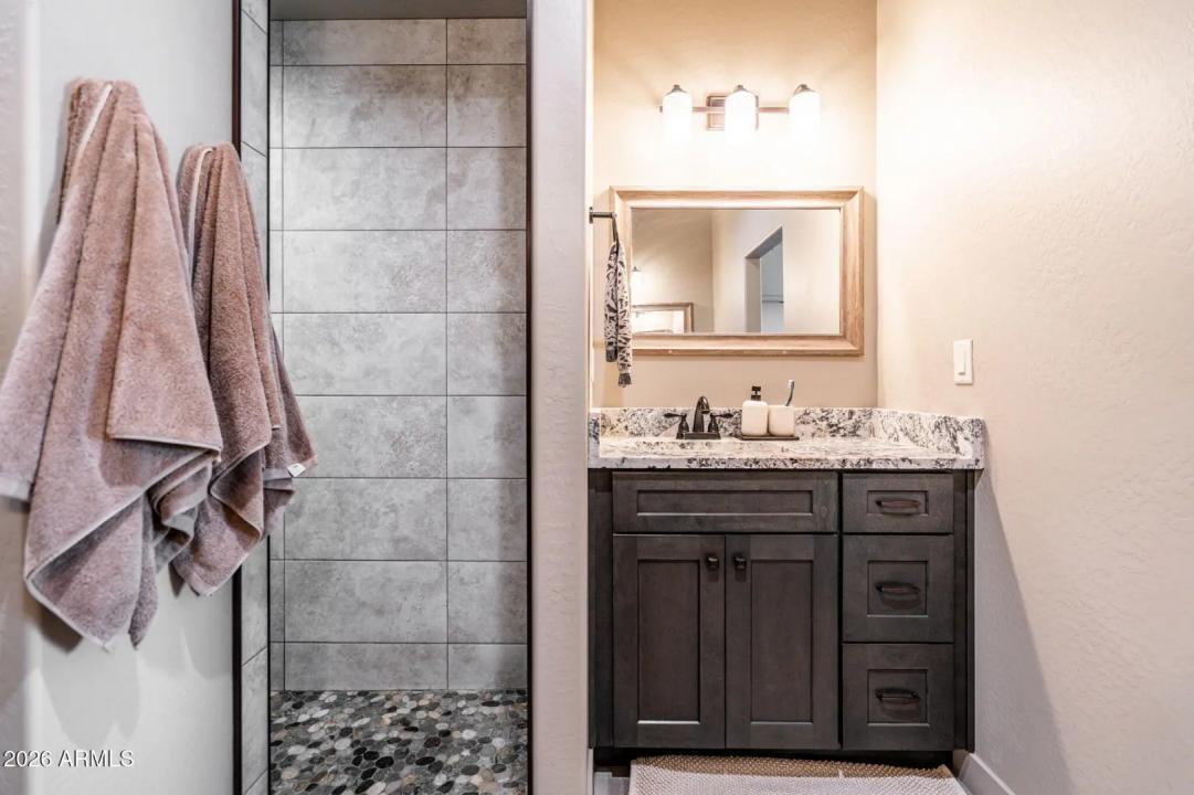Real Estate Picture 20