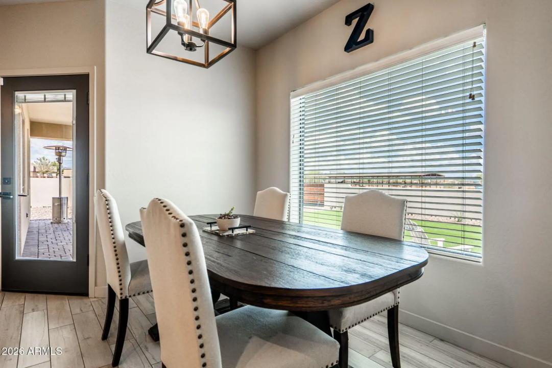 Real Estate Picture 27