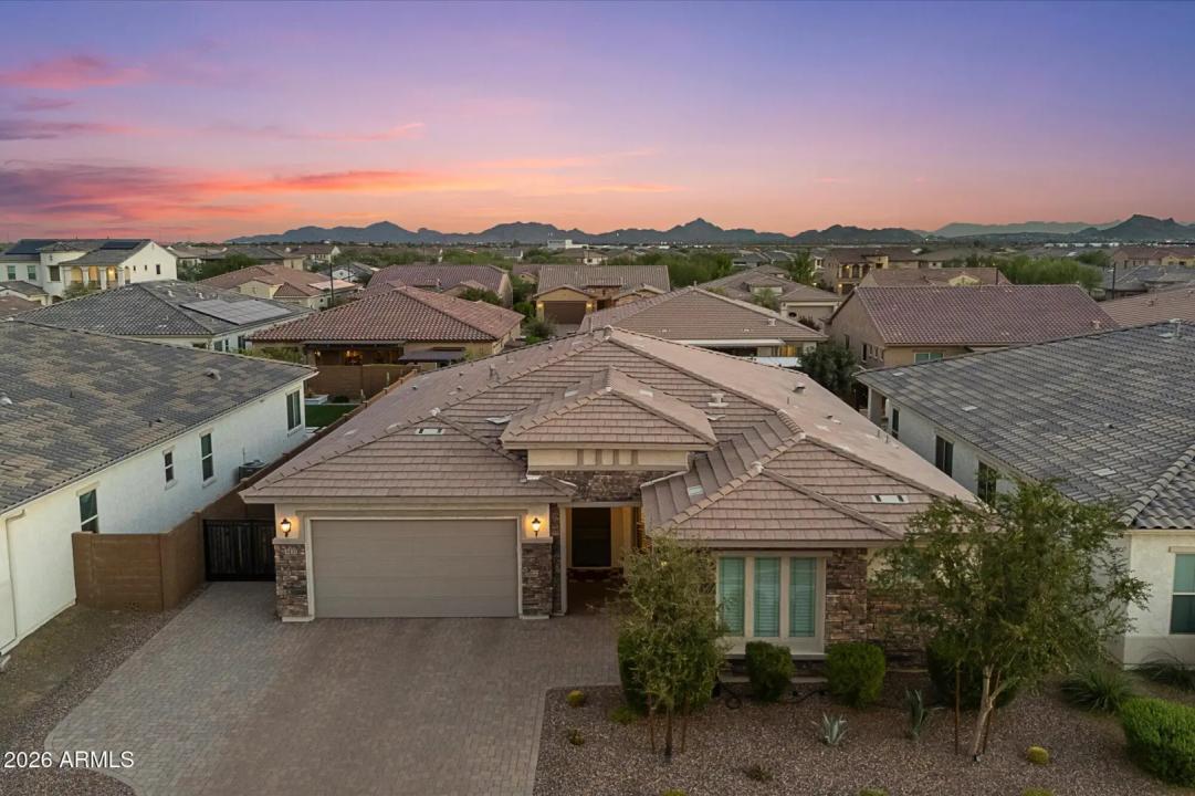 Real Estate Picture 2