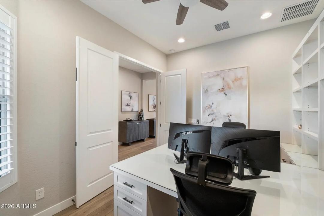 Real Estate Picture 19
