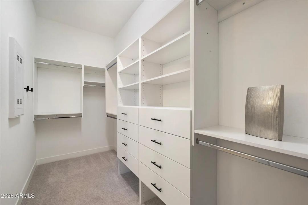 Real Estate Picture 25